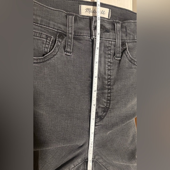 Madewell Stovepipe Straight Stretchy Jeans in Washed Black, Size 23 - Picture 8 of 10
